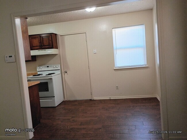 Foto del edificio - 515 Peppertree Ln