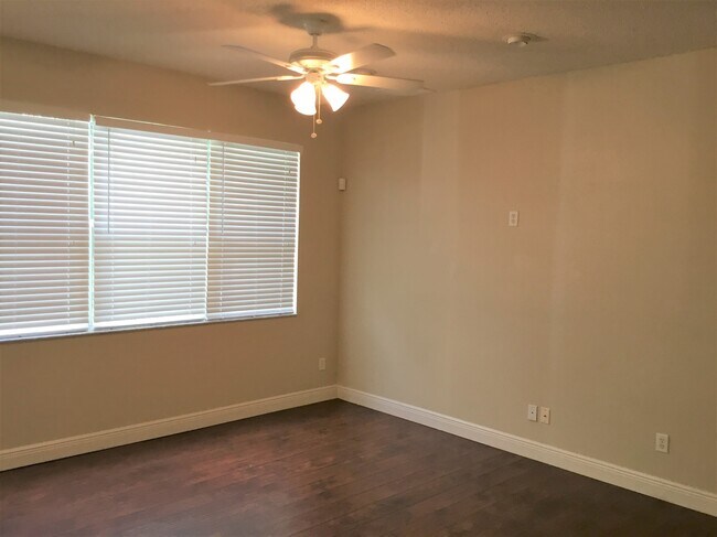 Building Photo - 7144 Country Run Parkway
