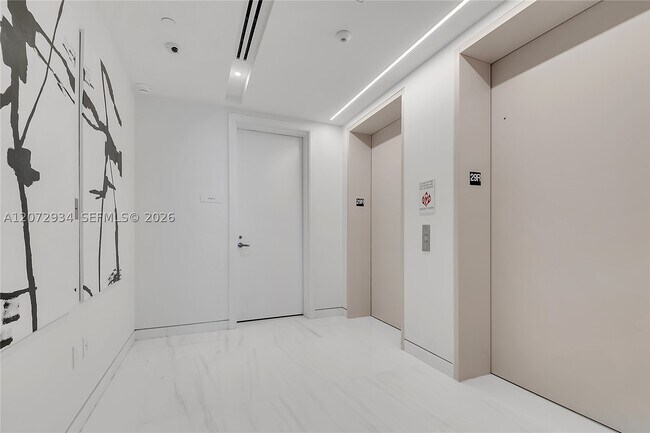 Foto del edificio - 300 Biscayne Blvd