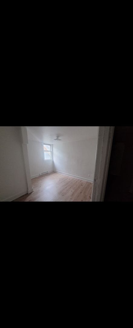 Foto del edificio - 2610 W Juneau Ave
