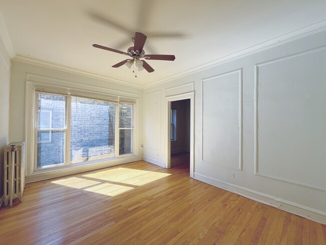 Building Photo - 3449 N Elaine Pl