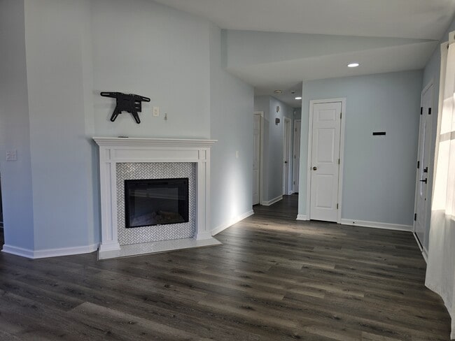 Foto del edificio - 3533 Cedar Post Rd