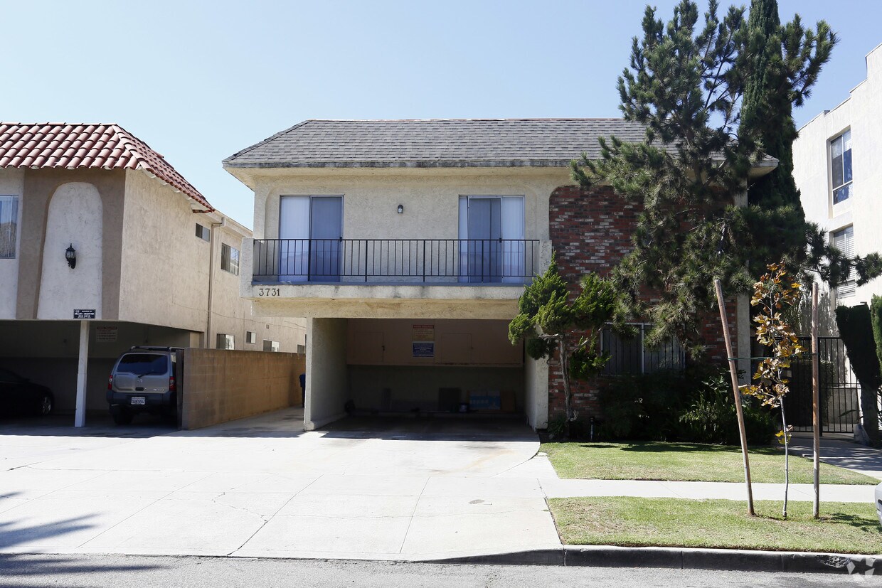 Foto del edificio - 3731 Jasmine Ave