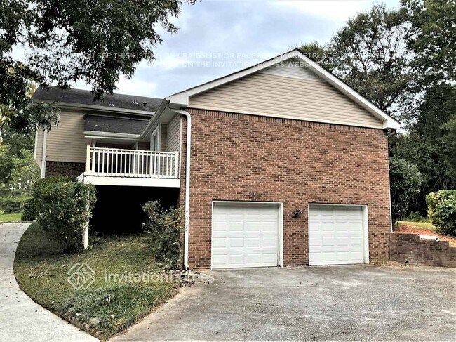 Foto del edificio - 1212 Summit Chase Dr SW