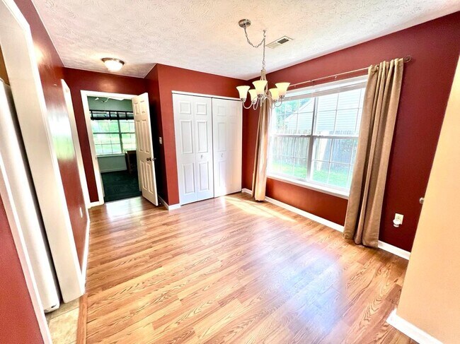 Building Photo - 147 Allyson Dr