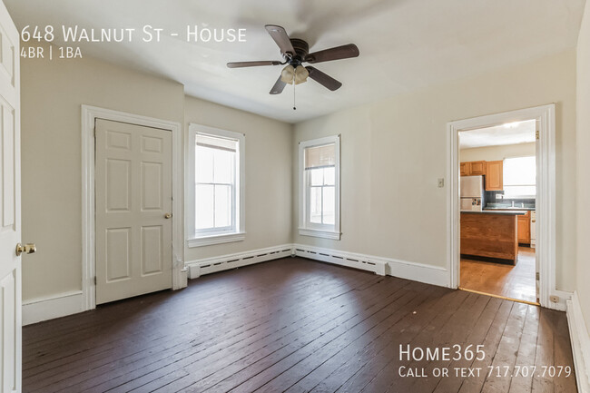Building Photo - Stuning 4 bedroom house in Pottstown! AVAI...