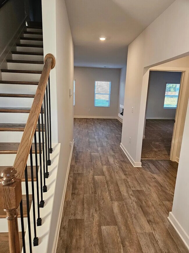 Foto del edificio - Room in House on Hibiscus Wy