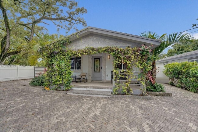 Foto del edificio - 4541 SW 26th Terrace
