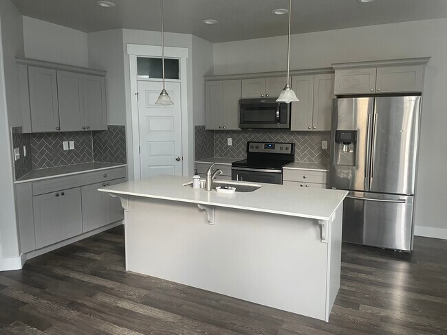 Building Photo - 14526 Juniper Shade Dr