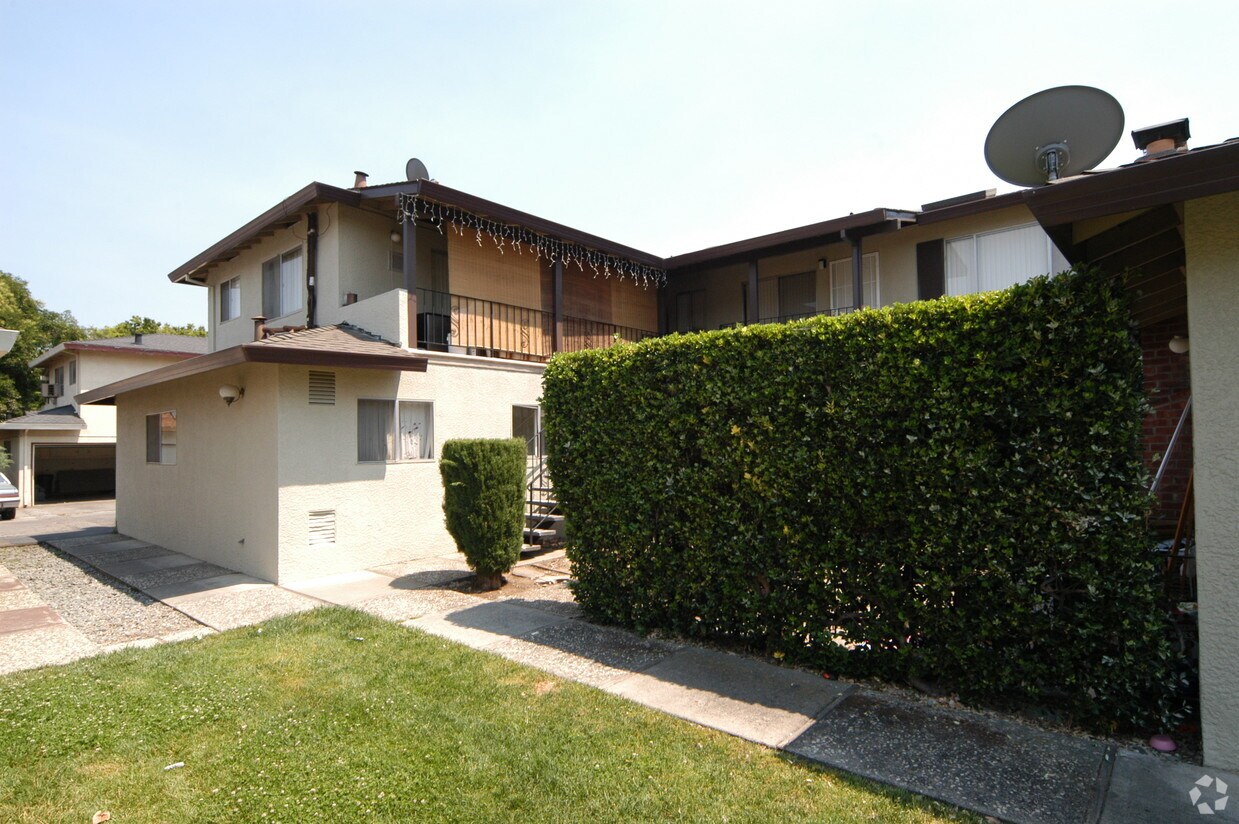 Foto del edificio - 1414 Essex Way