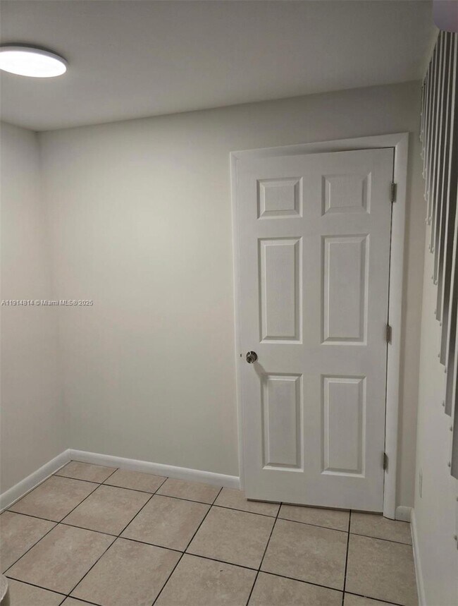 Foto del edificio - 821 SW 2nd St