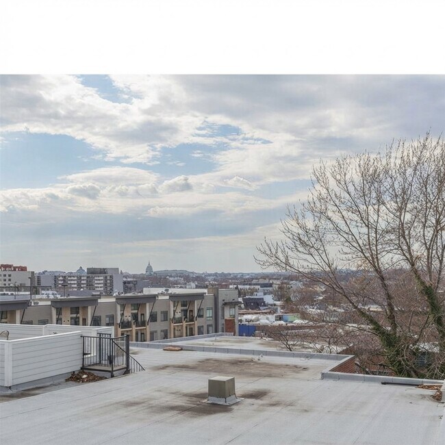Foto del edificio - 1012 17th Pl NE