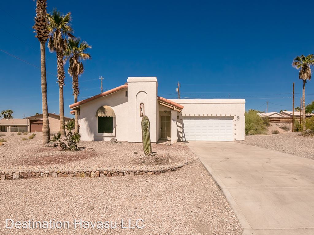 Primary Photo - 2821 Edgewood Dr