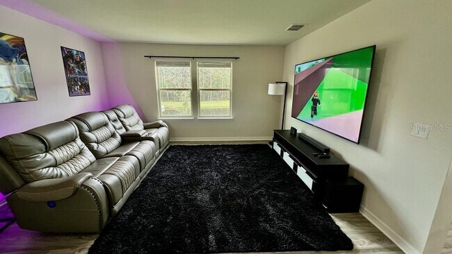Foto del edificio - 17108 Basswood Ln