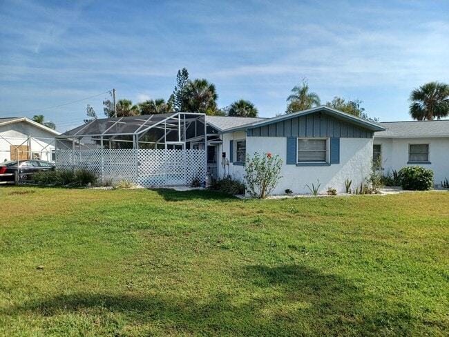 Building Photo - 2BR/2BA Pool Home in South Venice