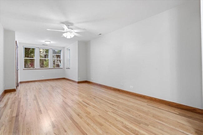 Foto del edificio - 3339 N Hamilton Ave