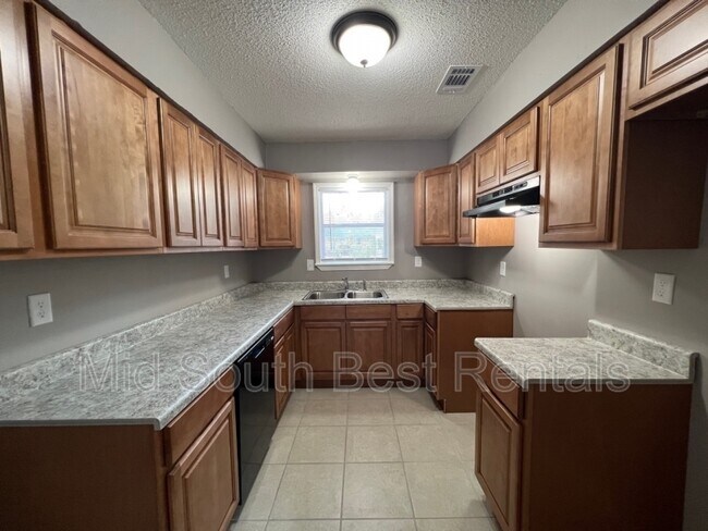 Building Photo - 759 Margie Dr