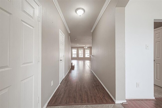 Building Photo - 8006 Grow Ln