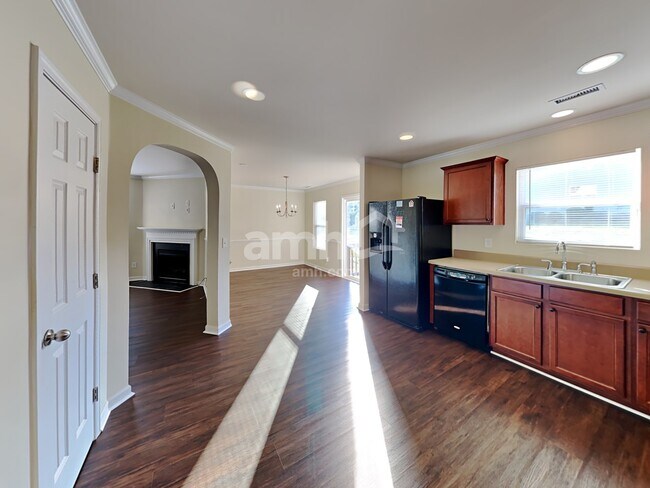 Foto del edificio - 226 Woodcreek Ln