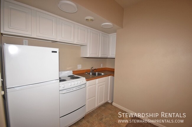 Building Photo - 1831 Kincaid St