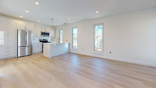 Building Photo - Brand new 4 bed 2 bath.... SEPT 1ST!!!