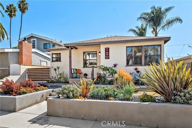 Building Photo - 120 Avenida Santa Inez