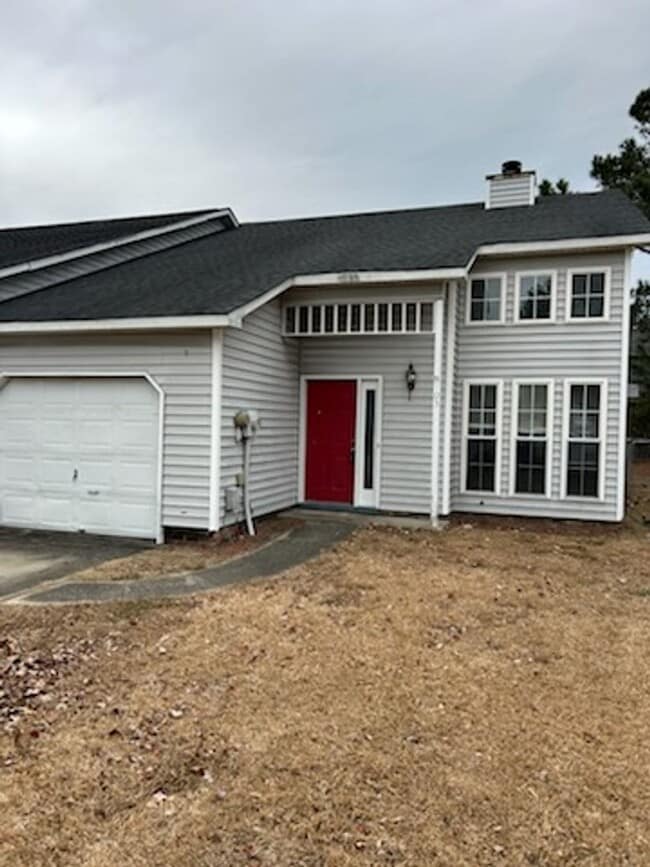 Building Photo - 103 Persimmon Ct