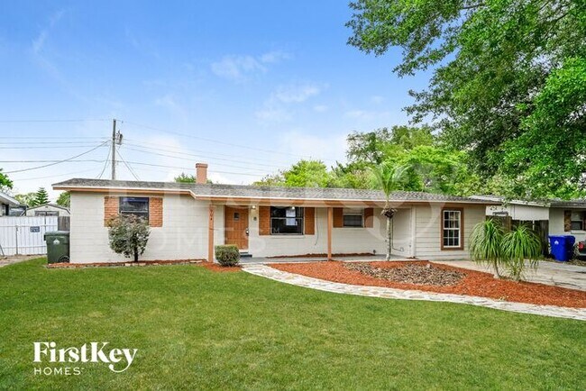 Building Photo - 904 Alaska Drive