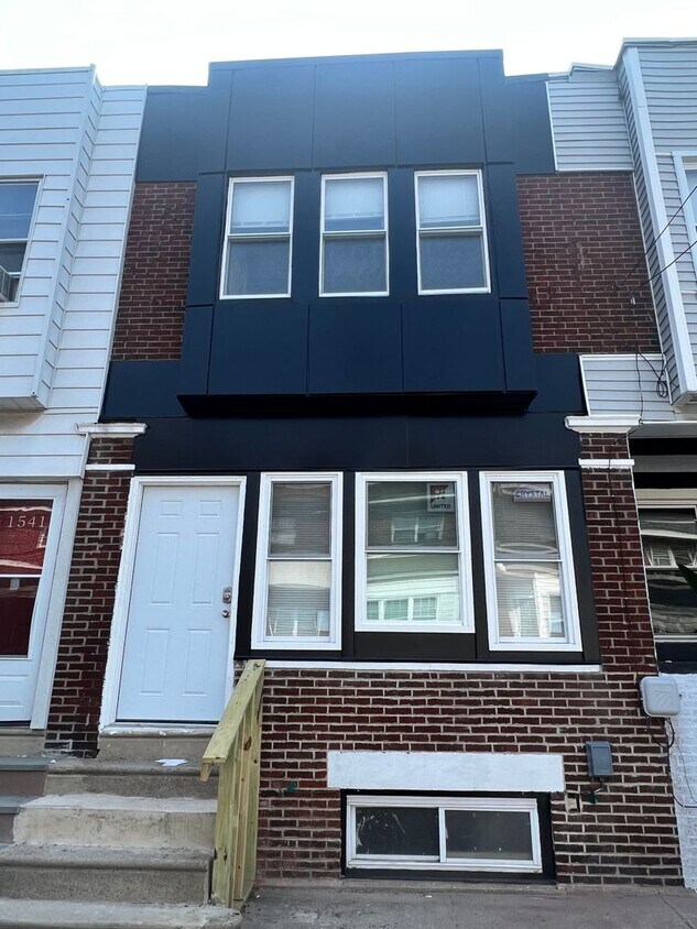 Foto principal - Lovely 3bd/ 1bth Home. SECTION 8 ONLY!!