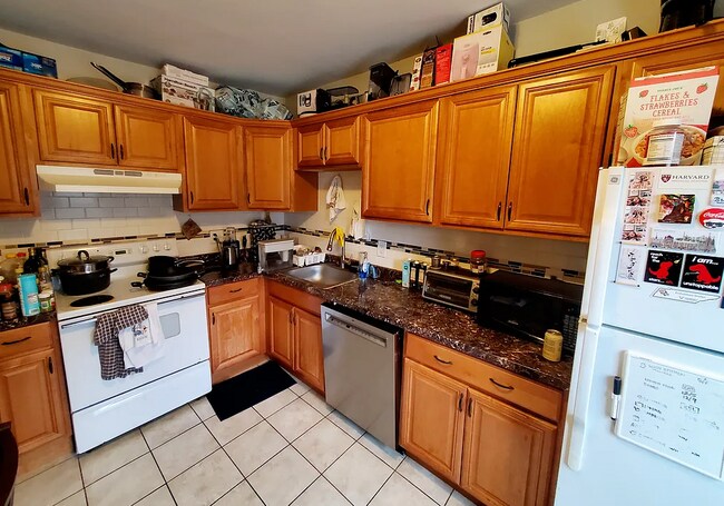 Foto del edificio - 17 Aspinwall Ave