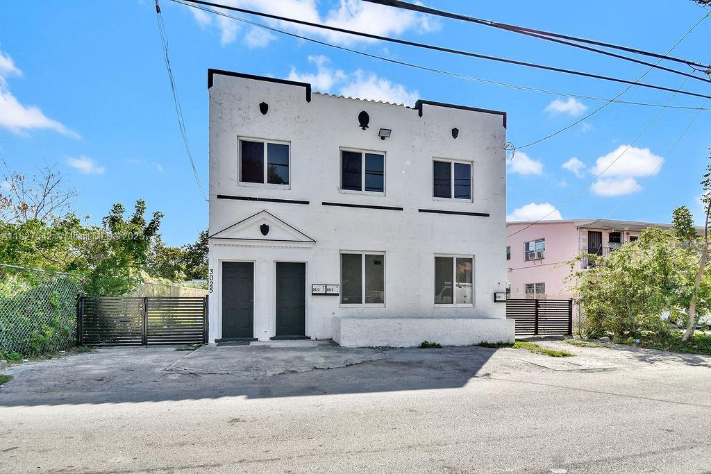 Primary Photo - 3025 NW 8th Ave