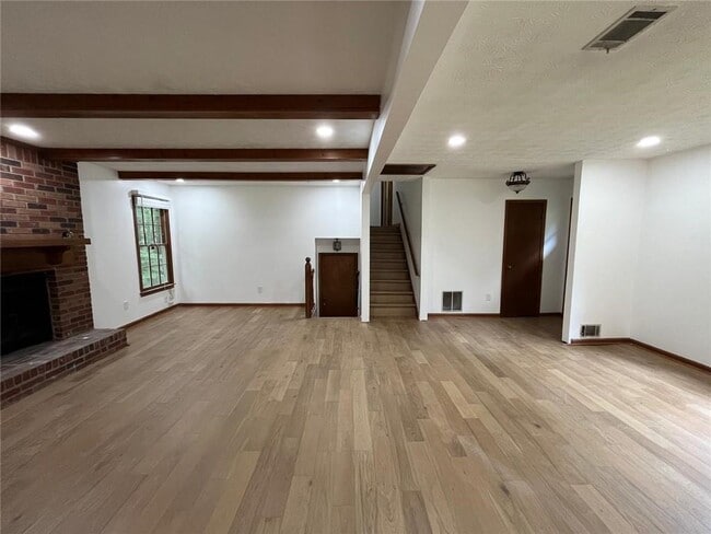 Building Photo - 3378 Mountain Hollow Dr