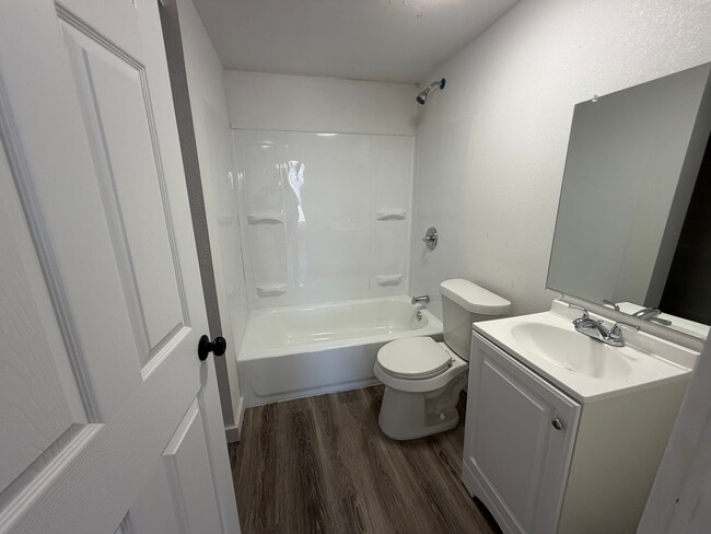 Building Photo - 3002 1st Pl