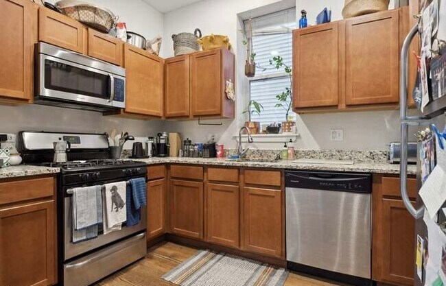 Foto del edificio - 1644 N Hermitage Ave