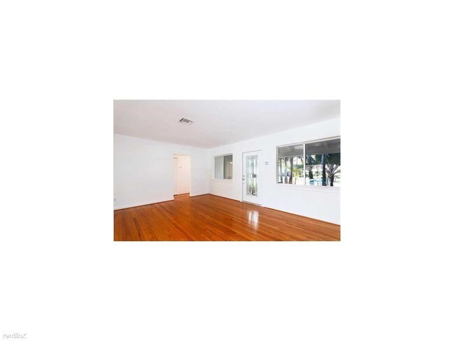 Building Photo - 137 NE 108th St