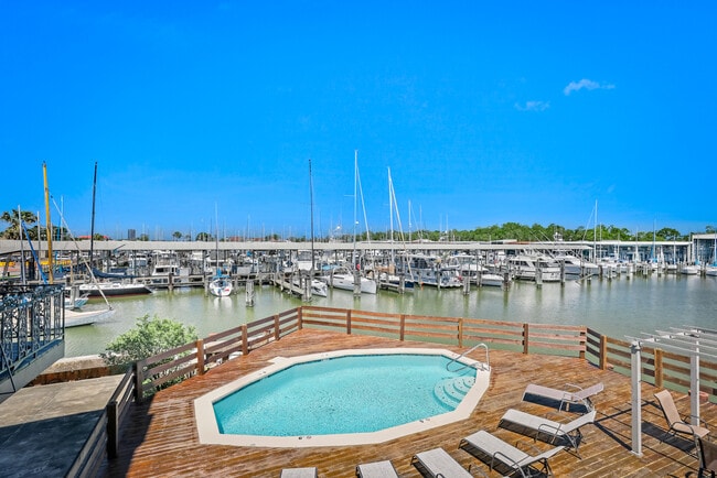 Pool 4 - Sailboat Bay