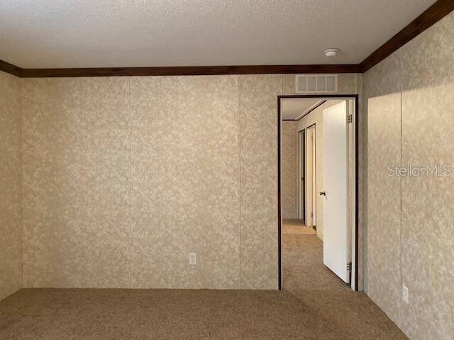 Foto del edificio - 877 SE 38th St