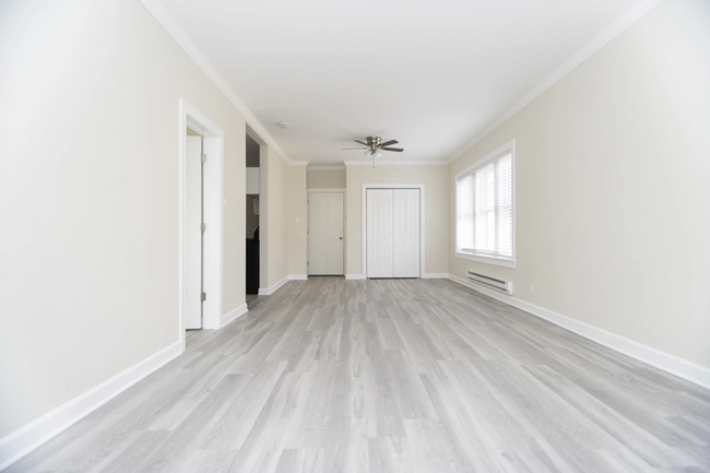 Foto del edificio - 655 W Roscoe St