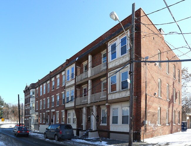 Building Photo - 71 Jay St