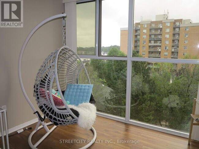 Photo du bâtiment - 127 Belmont Dr