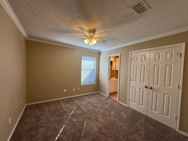 Foto del edificio - 802 N Englewood Ave