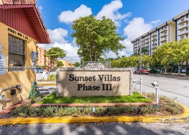 Foto del edificio - 4801 NW 7th St