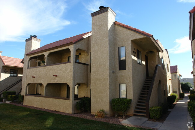 Building Photo - Newport Cove
