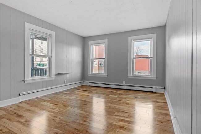 Building Photo - 228 Daniels St