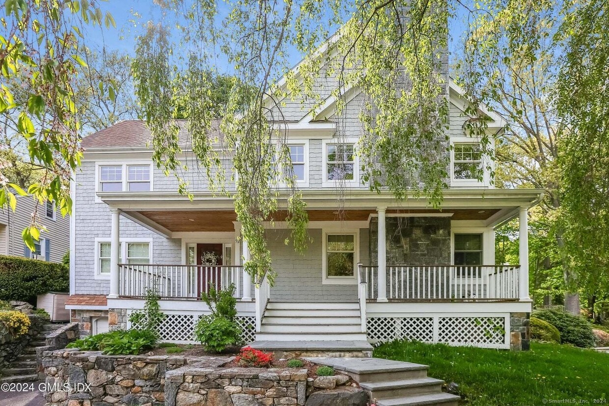 Primary Photo - 52 Hunt Terrace