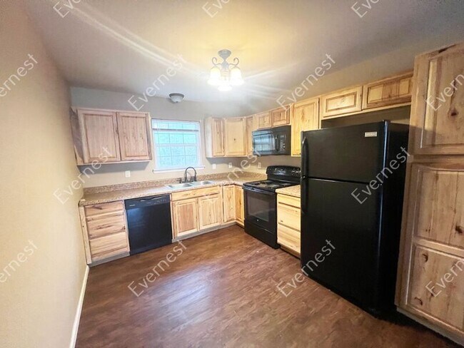 Foto del edificio - 3909 Tates Mill Rd