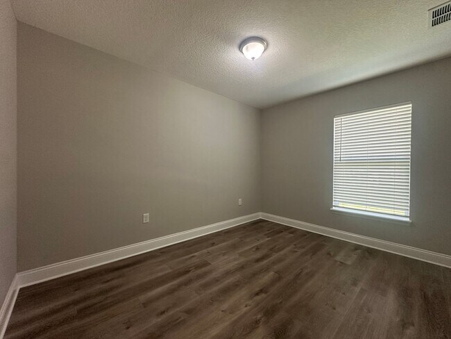 Foto del edificio - 3 Bedroom, 2 Bath Duplex in Poinciana - Pr...