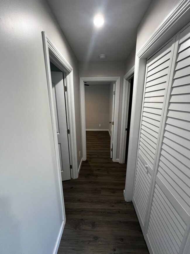 Foto del edificio - 2516 E Anaheim St