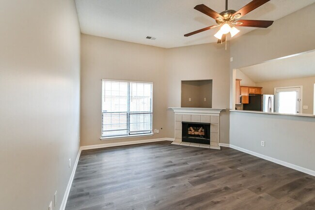 Foto del edificio - 9044 Snow Drift Ln