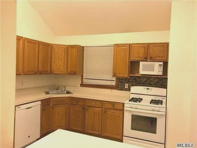 Foto del edificio - 156-20 76th St
